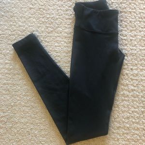 Lululemon High-Rise Tight in Black